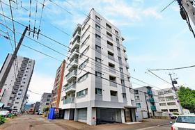 北海道札幌市中央区南十五条西６ 8階建 築16年8ヶ月