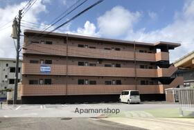 フレール花山手 3階建