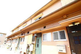 広島県広島市南区東雲本町２ 2階建