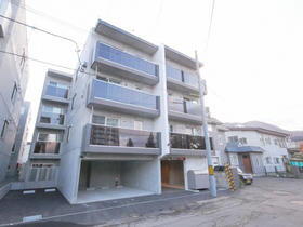 北海道札幌市中央区南二十一条西９ 4階建 築4年9ヶ月