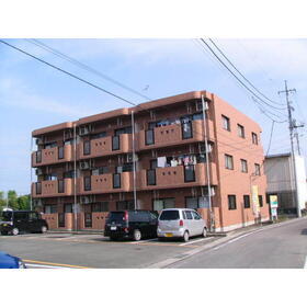 パレス　リッチヒル 3階建