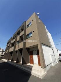 モンテローザ 3階建