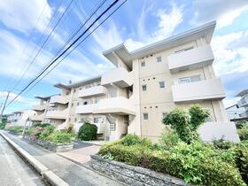 ヴィルヴェール筑紫 3階建
