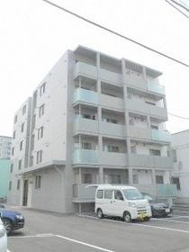北海道札幌市西区二十四軒四条７ 5階建 築10年6ヶ月