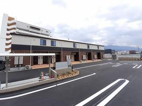 愛媛県四国中央市中曽根町 2階建 築1年3ヶ月