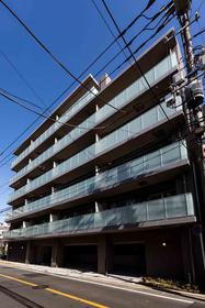 東京都目黒区目黒本町２ 6階建 築5年5ヶ月