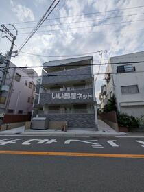 クリエオーレ永楽荘 3階建