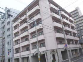 ラフィーネ本郷 7階建