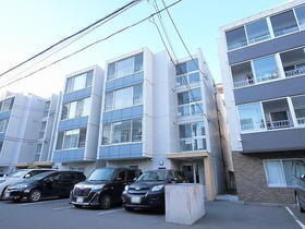 北海道札幌市豊平区平岸二条８ 4階建 築16年9ヶ月