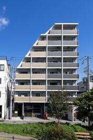 兵庫県神戸市中央区日暮通６ 8階建