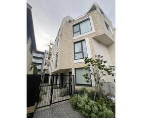 Ｋａｇｕｒａｚａｋａ　Ｔｅｒｒａｃｅ