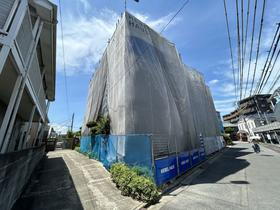 神奈川県川崎市中原区苅宿 3階建 