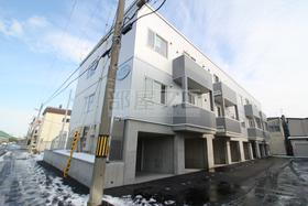 北海道札幌市豊平区中の島一条９ 3階建 築5年8ヶ月