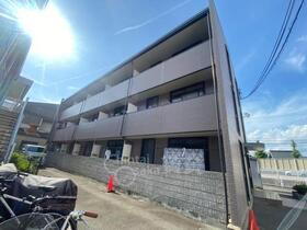 レオパレス豊島南 3階建