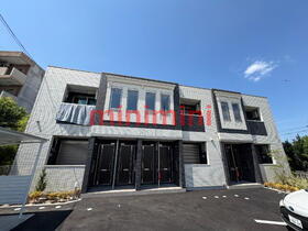 大阪府茨木市郡３ 2階建 