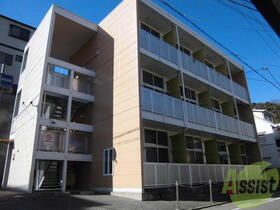 兵庫県神戸市兵庫区熊野町１ 3階建