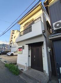 岩屋北町１丁目貸家