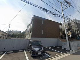 神奈川県綾瀬市寺尾台１ 2階建 築7年9ヶ月