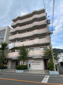香川県高松市室新町 7階建 築34年9ヶ月
