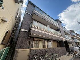 大阪府大阪市西淀川区姫里１ 築5年4ヶ月 3階建