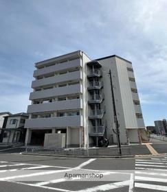 大阪府堺市西区浜寺諏訪森町西１ 6階建 築5年5ヶ月