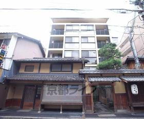 京都府京都市中京区橘町 6階建