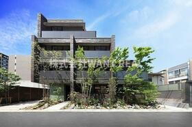 東京都新宿区大久保１ 4階建 築3年8ヶ月