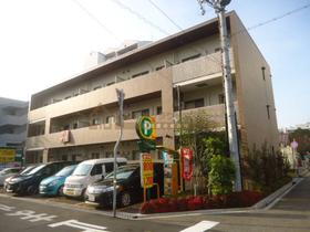 兵庫県神戸市兵庫区駅前通３ 3階建 築11年6ヶ月