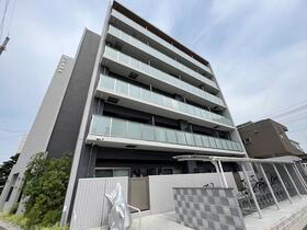 大阪府大阪市淀川区西三国１ 7階建