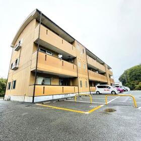 熊本県上益城郡御船町大字高木 3階建 築16年8ヶ月