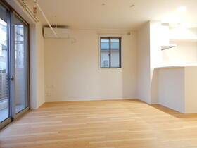 東京都杉並区永福２ 2階建 築6年9ヶ月