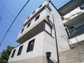 兵庫県神戸市灘区桜口町１ 4階建