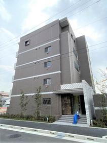 東京都足立区六町１ 5階建 築3年4ヶ月