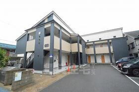 大阪府枚方市牧野本町２ 2階建