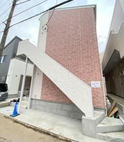 神奈川県大和市深見西７ 2階建 築3年6ヶ月