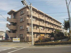 静岡県富士市本市場 4階建 築26年
