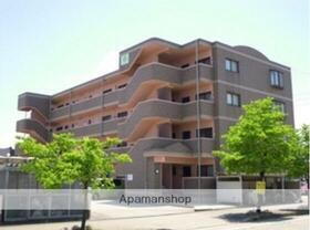 富山県富山市萩原 4階建