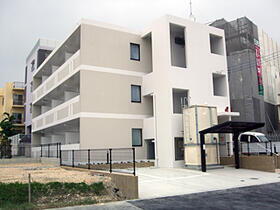 沖縄県那覇市真嘉比１ 賃貸アパート