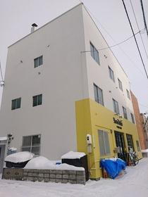 北海道札幌市白石区東札幌三条３ 3階建 築54年6ヶ月