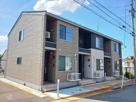 新潟県長岡市若草町３ 2階建 築1年未満
