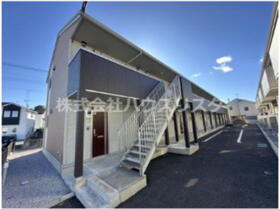 群馬県伊勢崎市茂呂町１ 2階建 築8年4ヶ月