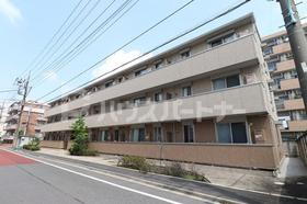 東京都板橋区高島平９ 3階建 築9年3ヶ月