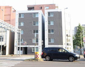 北海道札幌市中央区南五条東２ 5階建 築5年10ヶ月