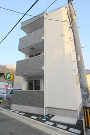 アドバンス中広 3階建