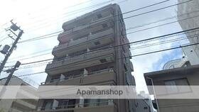 菱和パレス代官山 8階建