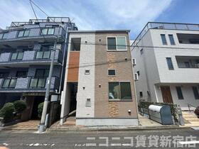 東京都練馬区豊玉北１ 2階建