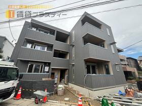 千葉県市川市二俣１ 3階建 