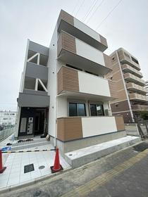 愛知県名古屋市港区港楽２ 3階建 築1年3ヶ月