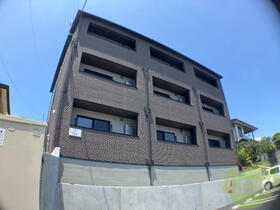 宮城県仙台市宮城野区新田３ 3階建