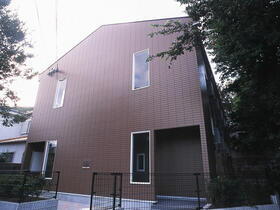 レオパレス北野坂 2階建